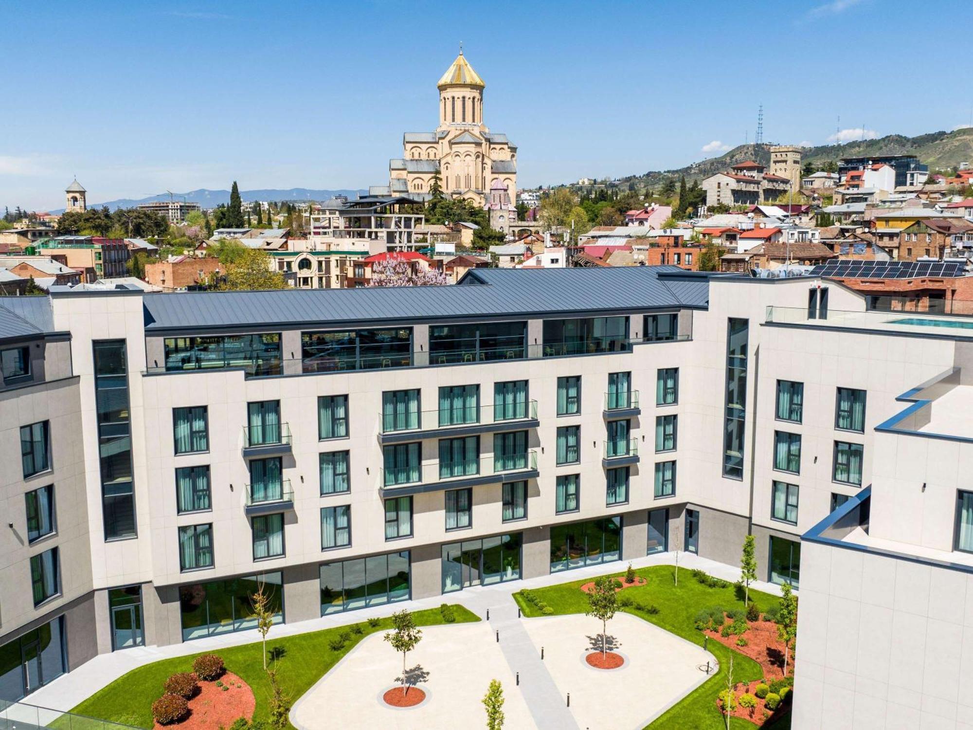 Novotel Tbilisi Center Eksteriør bilde