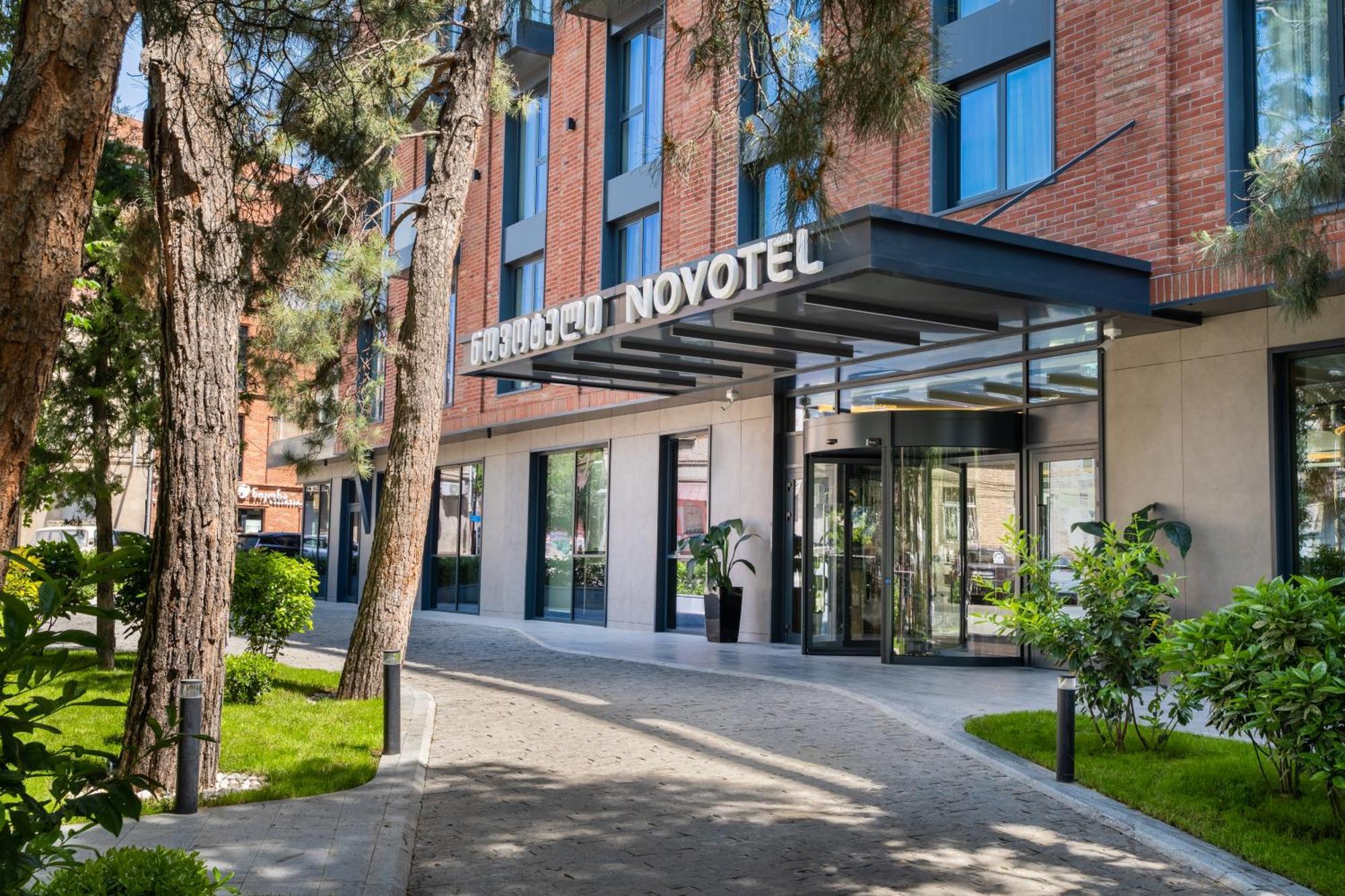 Novotel Tbilisi Center Eksteriør bilde
