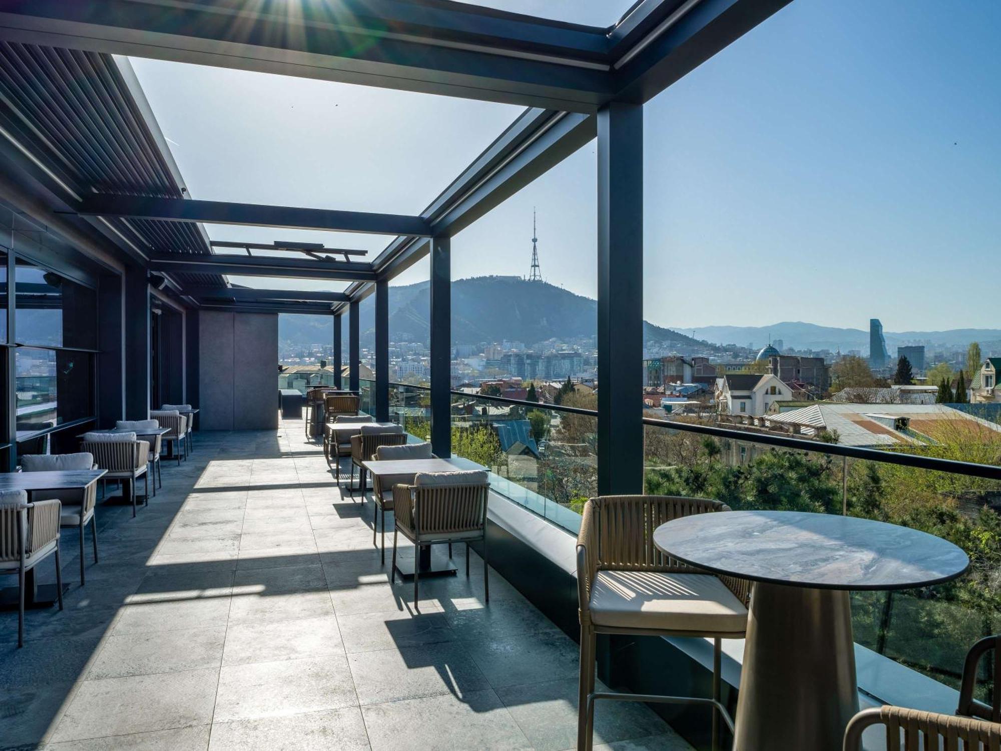 Novotel Tbilisi Center Eksteriør bilde